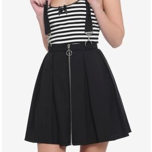 Black Pleated O-Ring Zipper Suspender Mini Skirt XL